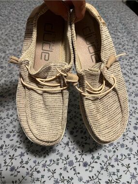Hey Dude Women’s Beige Knit Slip-On Moccasins